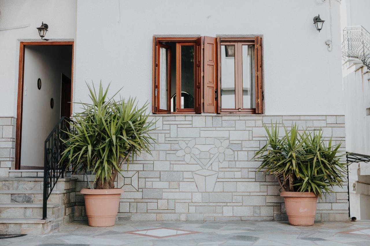 Villa House Of Gardenia Makrirrákhi Esterno foto